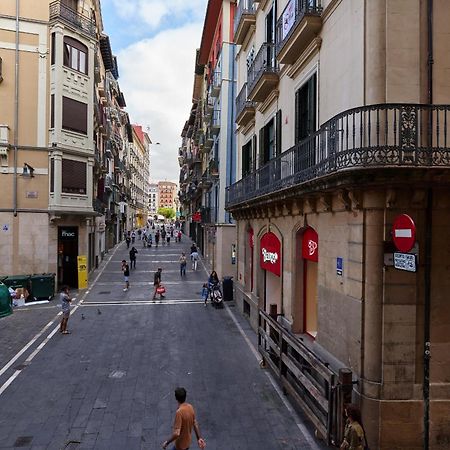 Vistas directas al encierro - TuApartamento Pamplona Exterior foto