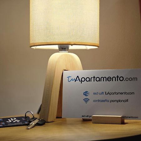 Vistas directas al encierro - TuApartamento Pamplona Exterior foto